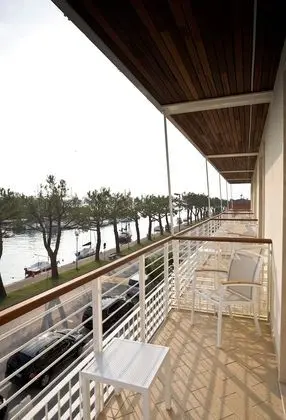 Comfort Üç Kişilik Oda, Balkon, Göl Manzaralı