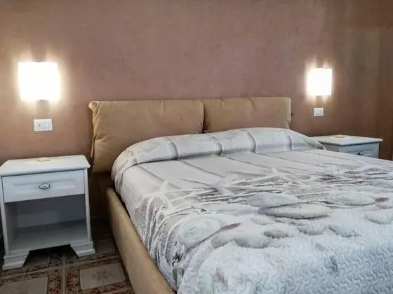 Tek Büyük Yataklı Oda, Balkon, Deniz Manzaralı