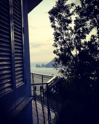 Tek Büyük Yataklı Oda, Balkon, Deniz Manzaralı
