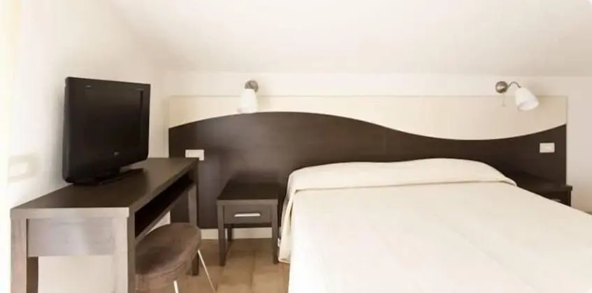 Tek Büyük veya İki Ayrı Yataklı Oda