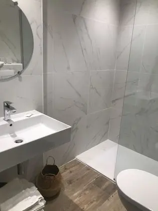 Tek Büyük Yataklı Oda, 1 Çift Kişilik Yatak, Sigara İçilmez
