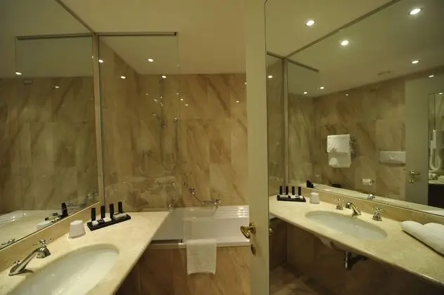 Standard Tek Büyük Yataklı Oda, Bahçe Manzaralı