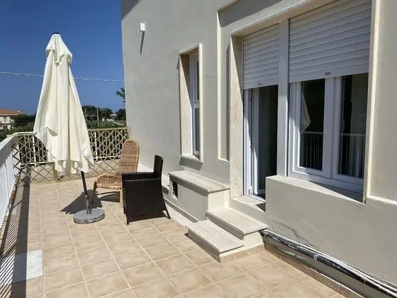 Panoramic Tek Büyük Yataklı Oda