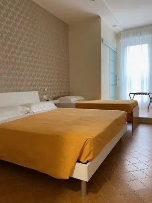Standard Üç Kişilik Oda