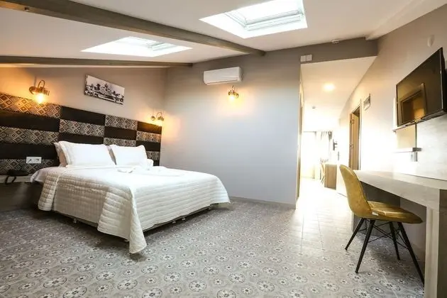Tek Büyük Yataklı Oda