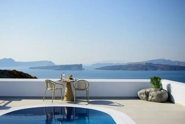 Acro Villa