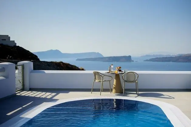 Acro Villa