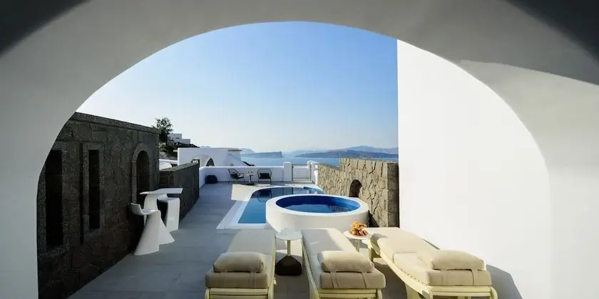 Acro Villa