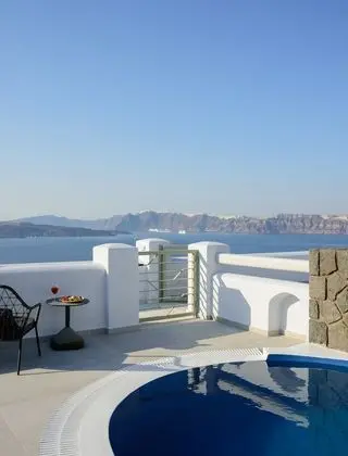 Acro Villa