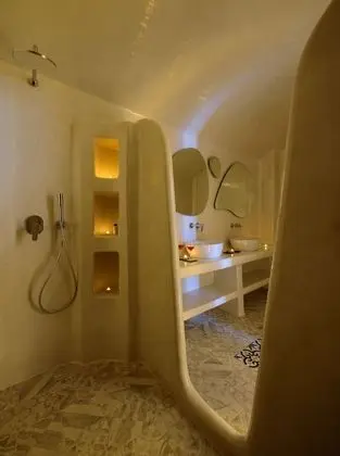 Acro Villa