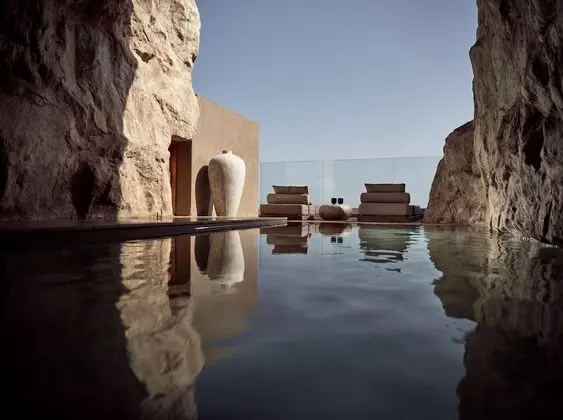 Cave Suite (Sea View with Private pool)