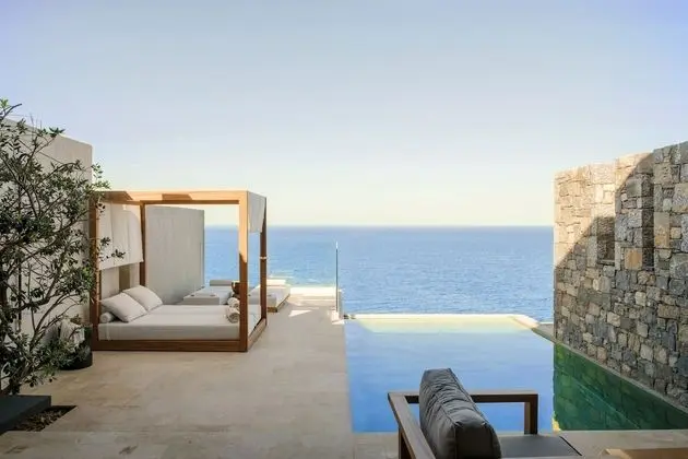 Loft (Sea View with Private Infinity pool)