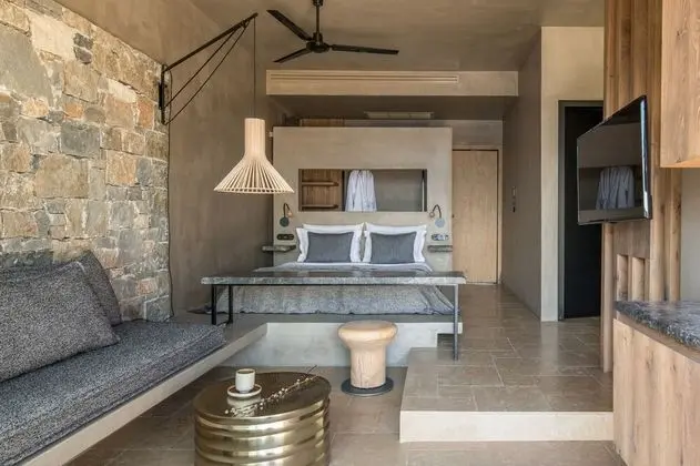 Wave Suite (Sea View with Private Infinity pool)
