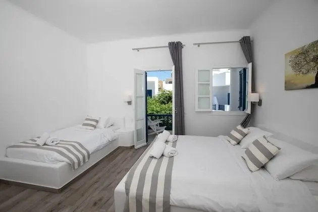 Deluxe Üç Kişilik Oda, Balkon, Bahçe Manzaralı