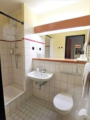 Standard Büyük Yataklı Tek Kişilik Oda