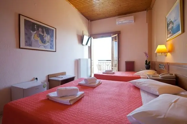 Standard Üç Kişilik Oda