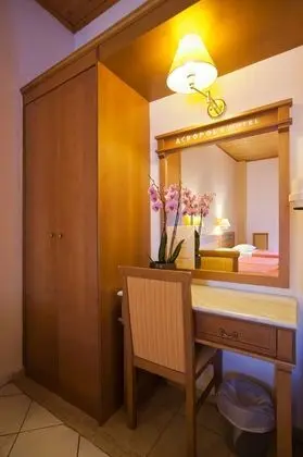 Tek Büyük veya İki Ayrı Yataklı Oda (Gorge View)