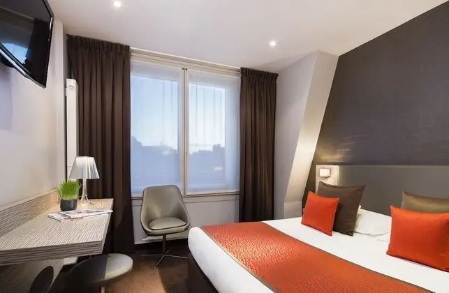 Comfort Tek Büyük Yataklı Oda