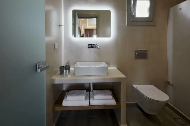 Deluxe Tek Büyük veya İki Ayrı Yataklı Oda, Deniz Manzaralı