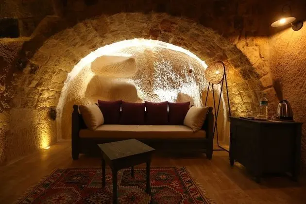 Cave Suite Room