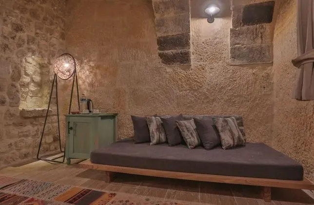 Cave Suite Room