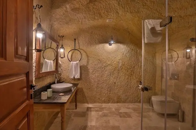 Cave Suite Room