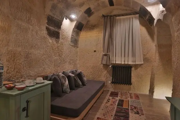 Cave Suite Room