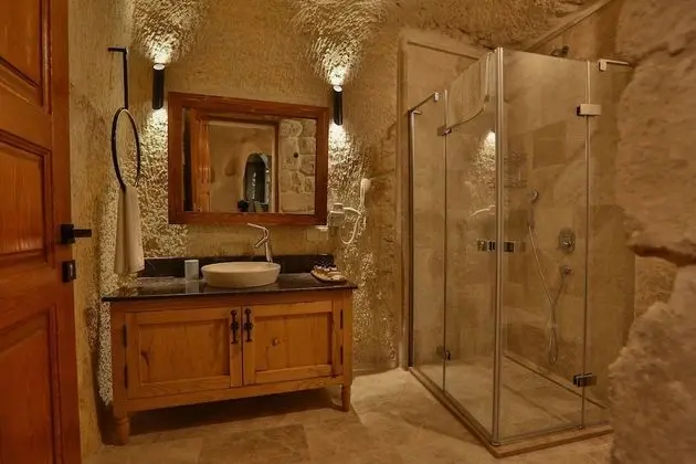 Cave Suite Room