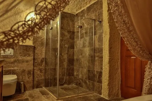 Cave Suite Room