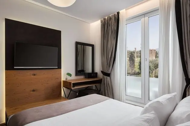 Acropolis Grand Residence