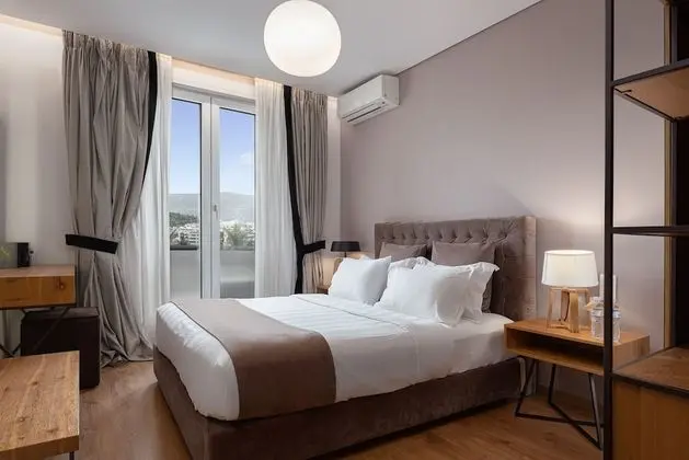Acropolis Grand Residence
