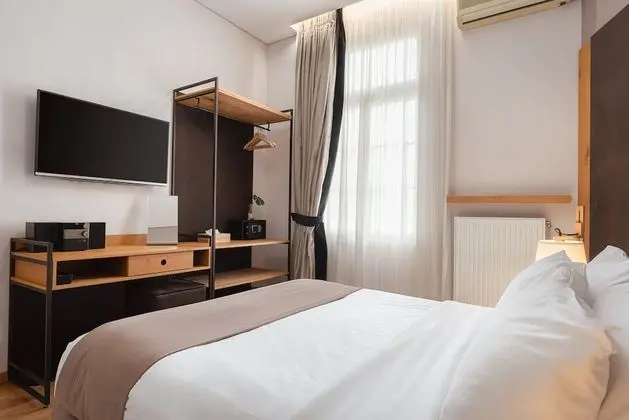 Acropolis Grand Residence