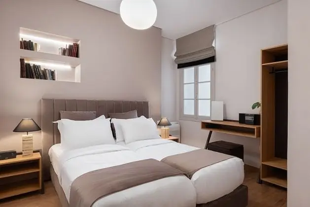 Acropolis Grand Residence