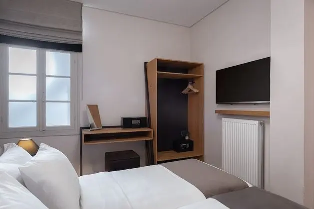 Acropolis Grand Residence