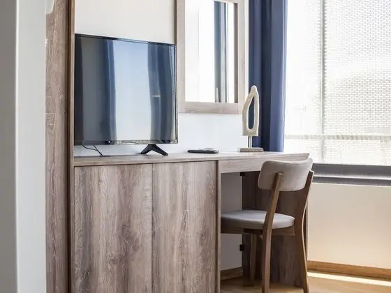 City Tek Büyük Yataklı Oda