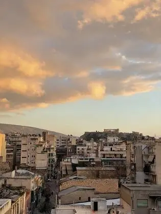 City Tek Büyük Yataklı Oda