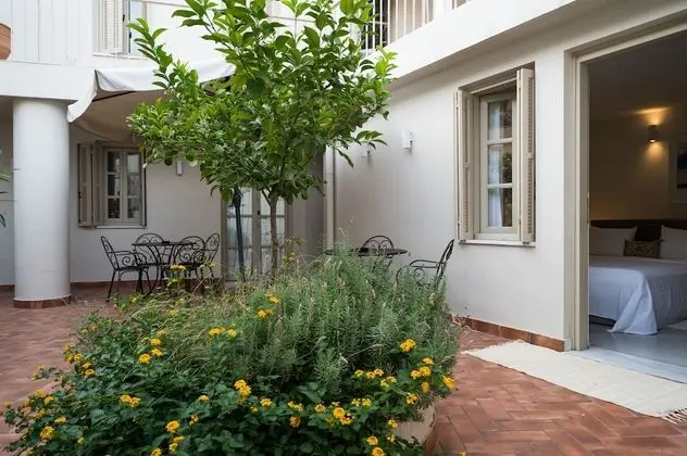 Süit (Garden Couples)