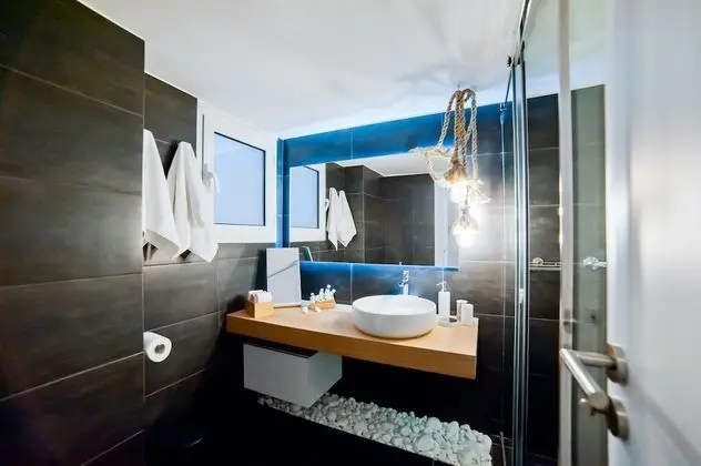 Deluxe Çatı Katı Süiti (Penthouse) (Acropolis View)