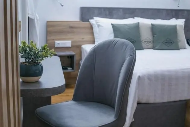 Deluxe Üç Kişilik Oda