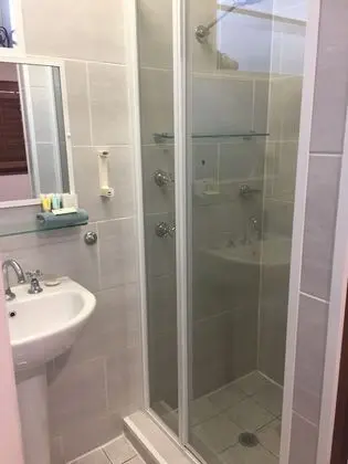 Standard Oda, 1 Büyük (Queen) Boy Yatak