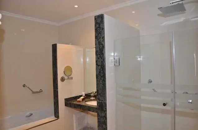 Luxury Tek Büyük veya İki Ayrı Yataklı Oda