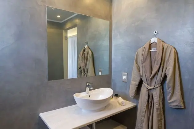 Honeymoon Suite with Plunge Pool