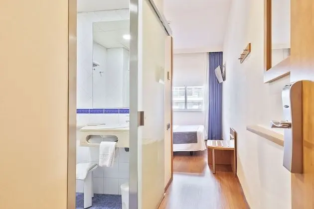 Tek Büyük veya İki Ayrı Yataklı Oda