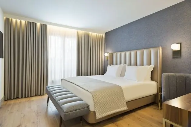 Superior Tek Büyük Yataklı Oda