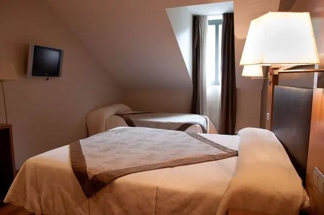 Superior Büyük Yataklı Tek Kişilik Oda