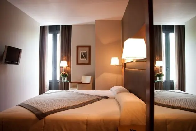 Superior Tek Büyük Yataklı Oda