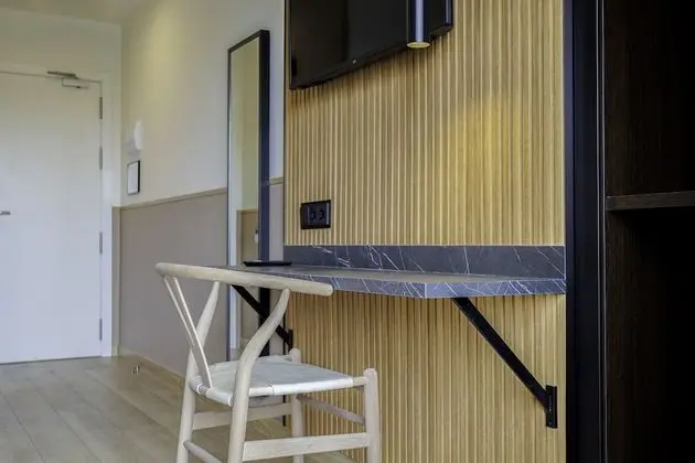 Comfort Tek Büyük Yataklı Oda