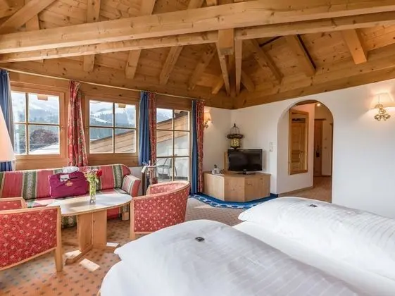 Junior Stüdyo Süit