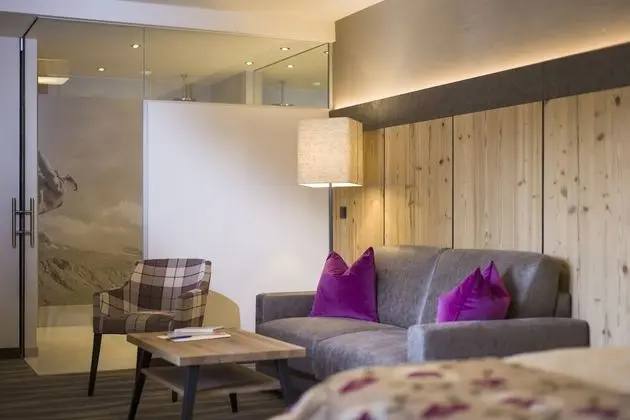 Junior Stüdyo Süit