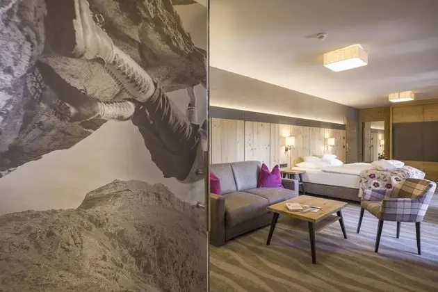 Junior Stüdyo Süit